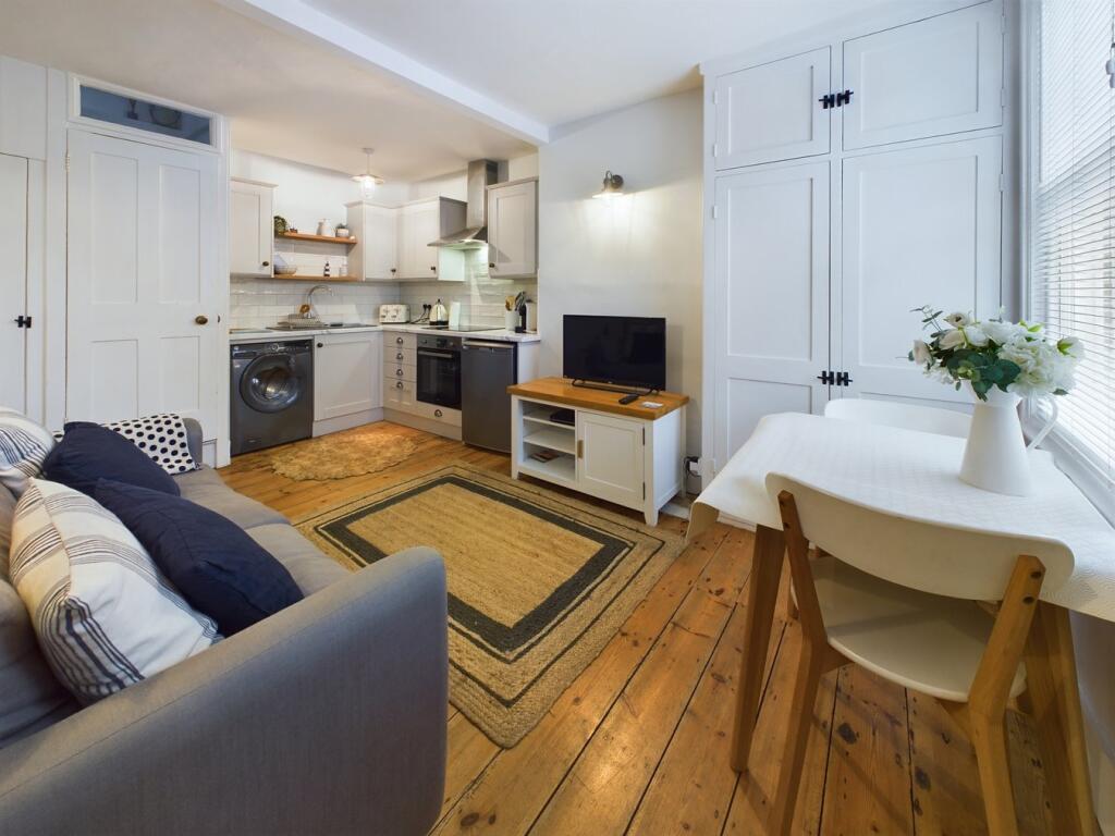 Additional image 27 of Church Square, Broadstairs, CT10