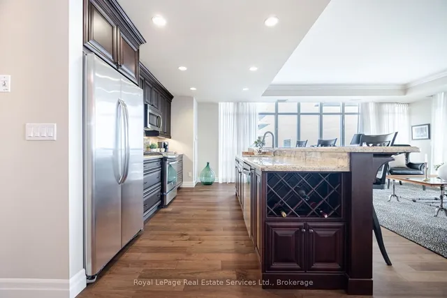 Additional image 6 of 360 Pearl St Unit 902