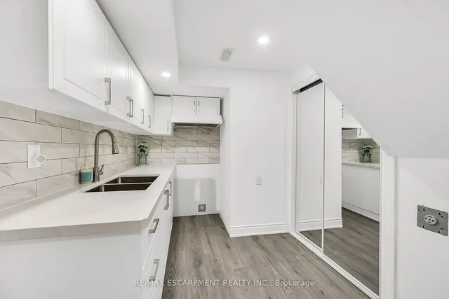 Additional image 38 of 328 Bedrock Dr