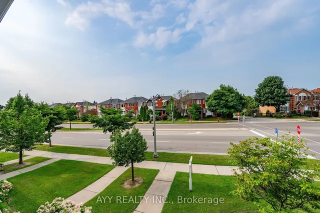 Additional image 30 of 47 Glenashton Dr Unit 4