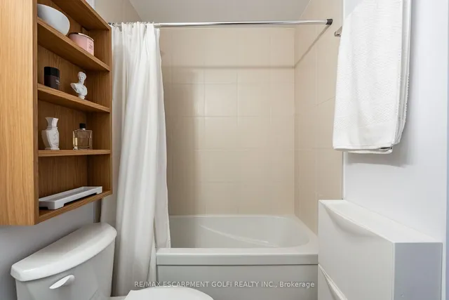 Additional image 20 of 470 Dundas St Unit 518