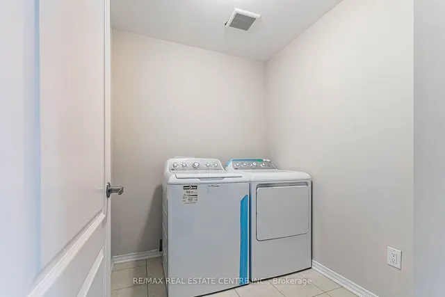 Additional image 31 of 10 Utter Pl