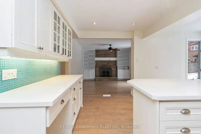 Additional image 6 of 501 CHAMBERLAIN Lane