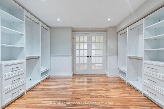 Additional image 31 of 501 CHAMBERLAIN Lane