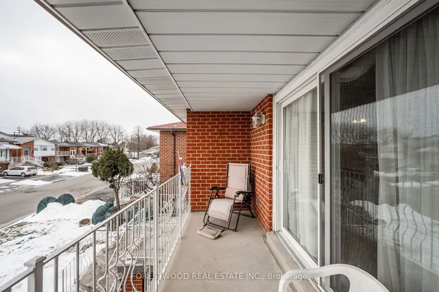 Additional image 9 of 924 Lovingston Cres