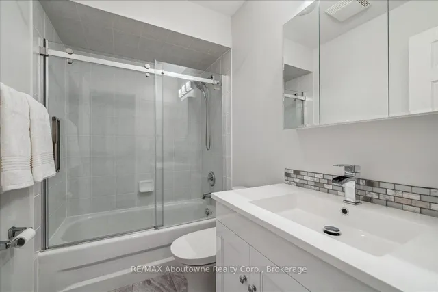 Additional image 26 of 2250 Rockingham Dr Unit 26