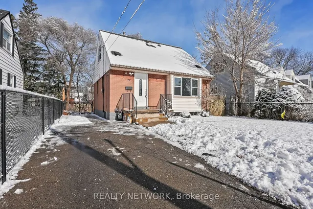27 Glengrove Ave