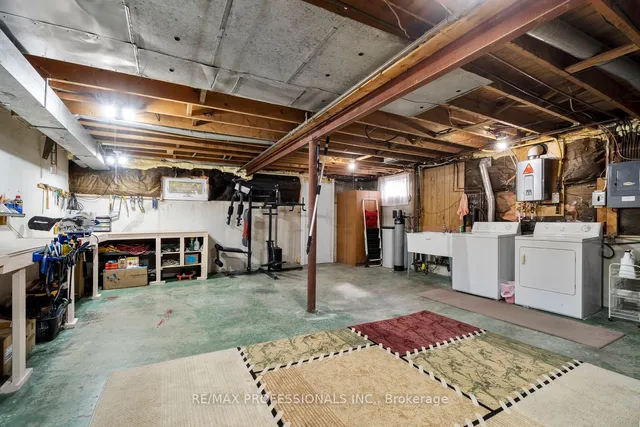 Additional image 32 of 1711 Blackbird Dr