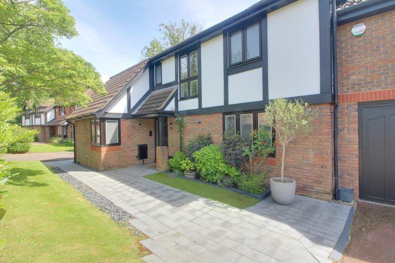 Additional image 28 of Russell Hill Road, West Purley