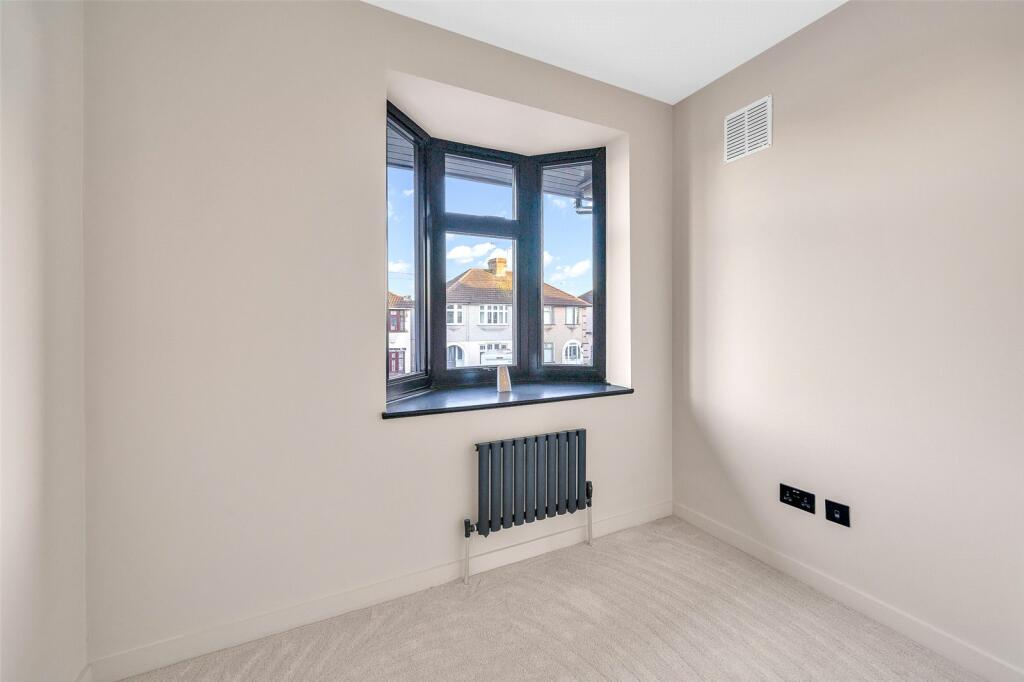 Additional image 16 of Luddesdon Road, Erith, Kent, DA8