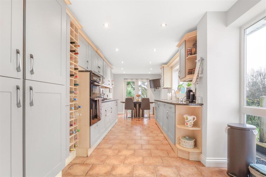 Additional image 7 of Highland Road, Kenilworth