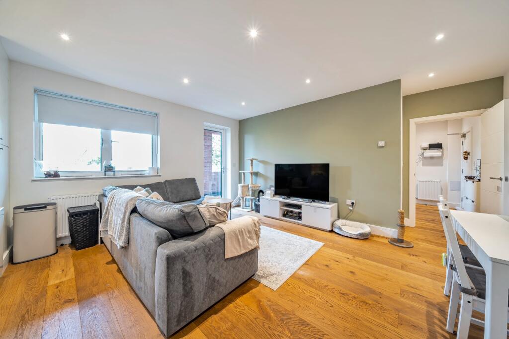 Boomtown Apartments, 2 Progressive Close, Sidcup, Kent, DA14