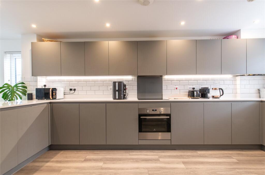 Additional image 3 of Chilvers Way, Northfleet, Kent, DA11