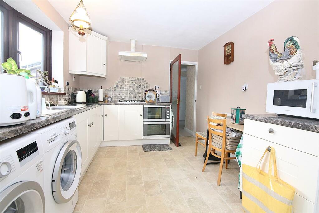 Additional image 8 of Landseer Close, Hillmorton, Rugby