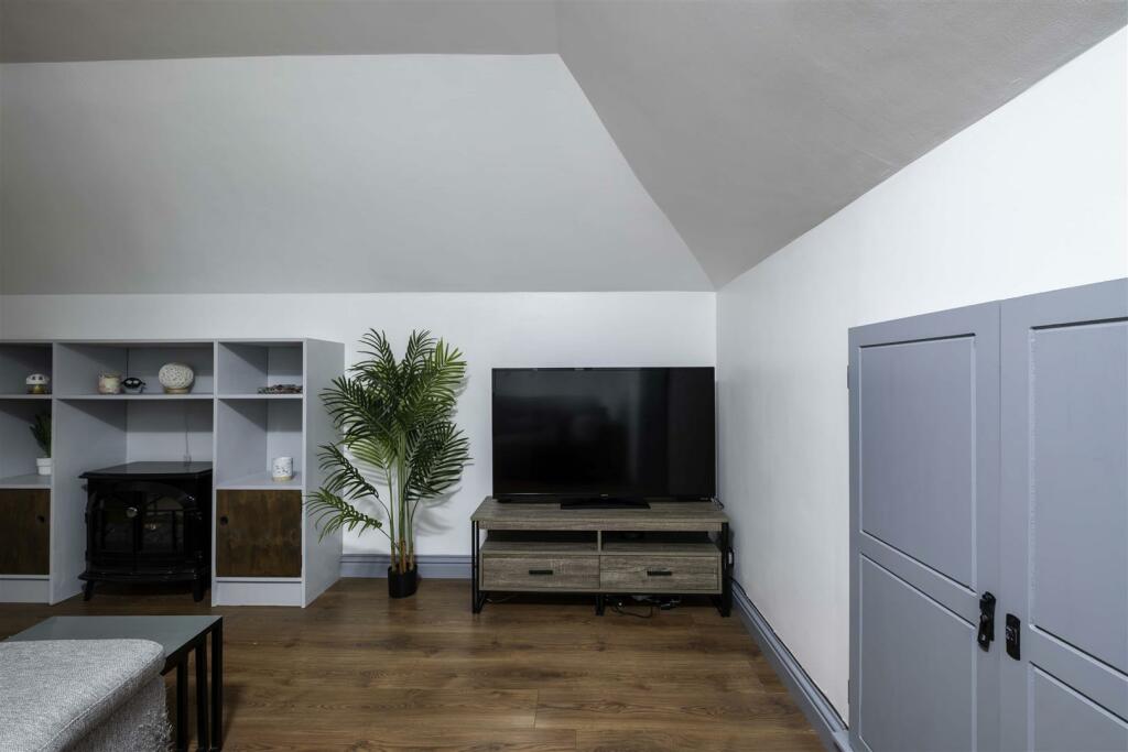 Additional image 5 of Glengate, Kirriemuir