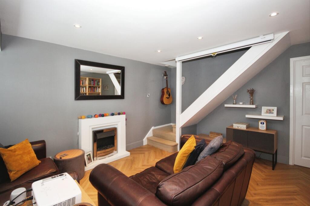 Additional image 15 of Cooke Close, Warwick