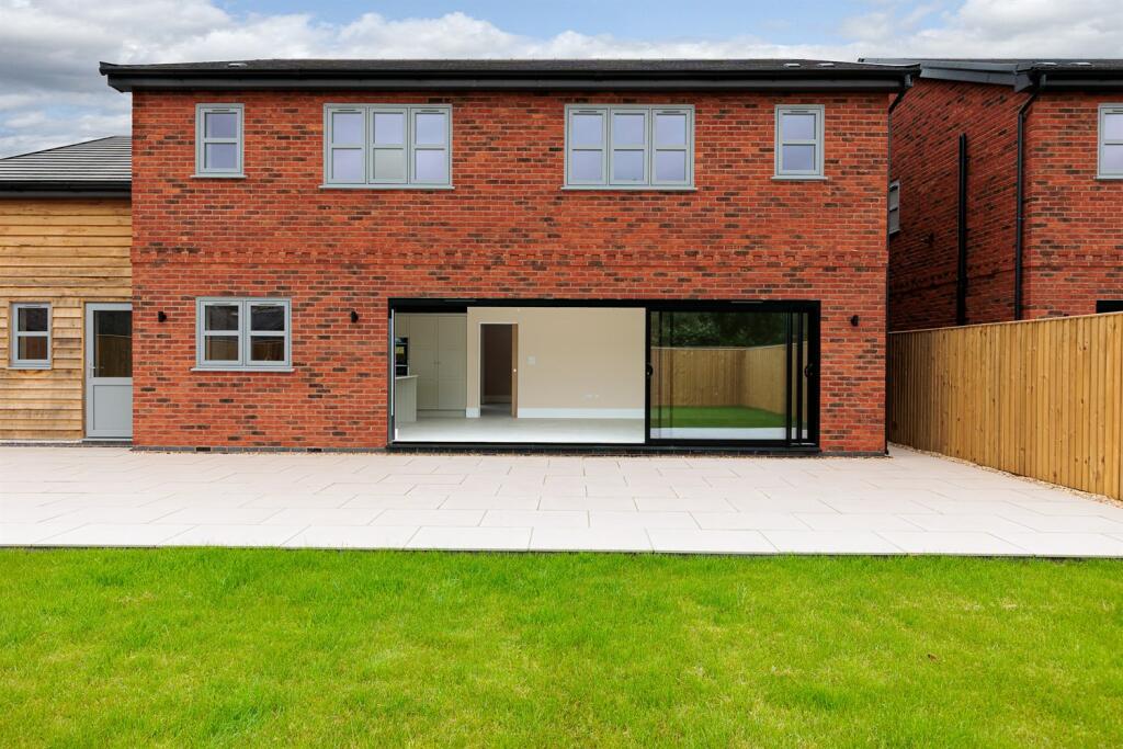 Additional image 40 of Farm Road, Oakmere