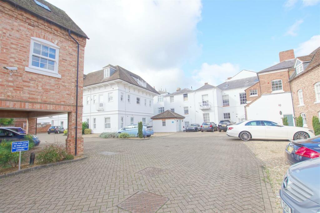 Additional image 16 of Neville Court, Jury Street, Warwick