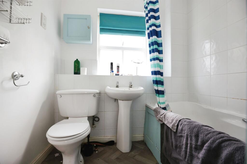 Additional image 11 of Swift Close, Kenilworth