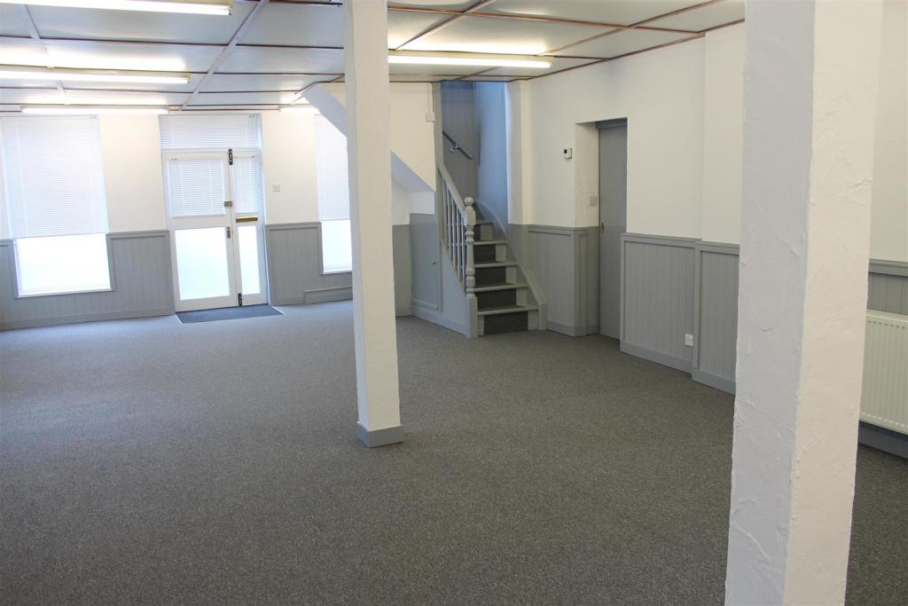 Additional image 17 of Holt Lane