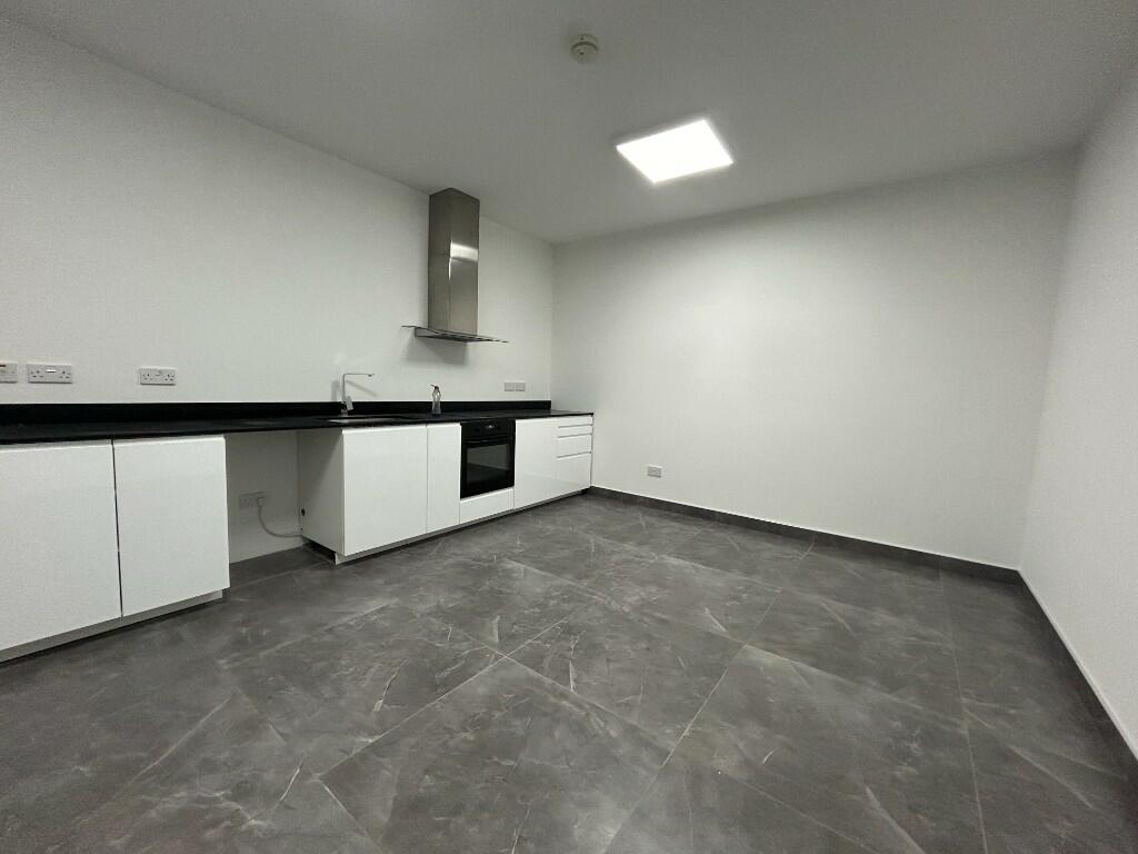 Additional image 11 of Unit 1, Church Trading Estate, Slade Green Road, Erith, Kent, DA8 2JA