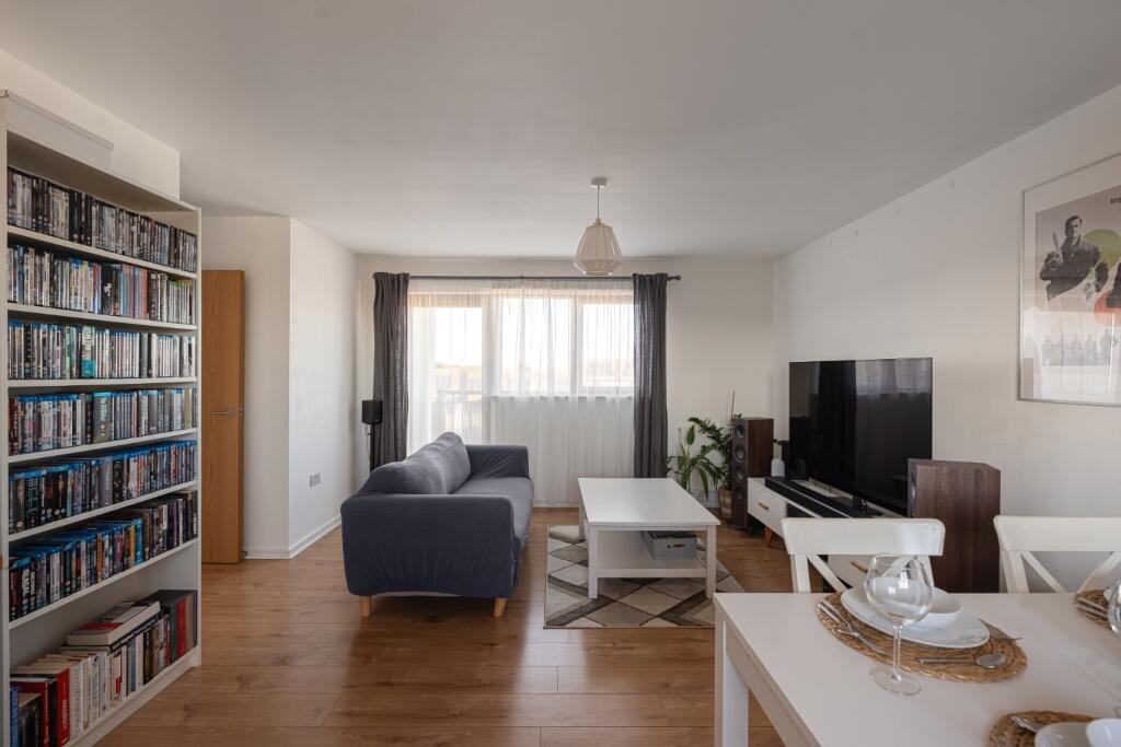 Additional image 4 of Hawkins Avenue, Gravesend, Kent, DA12 5NB