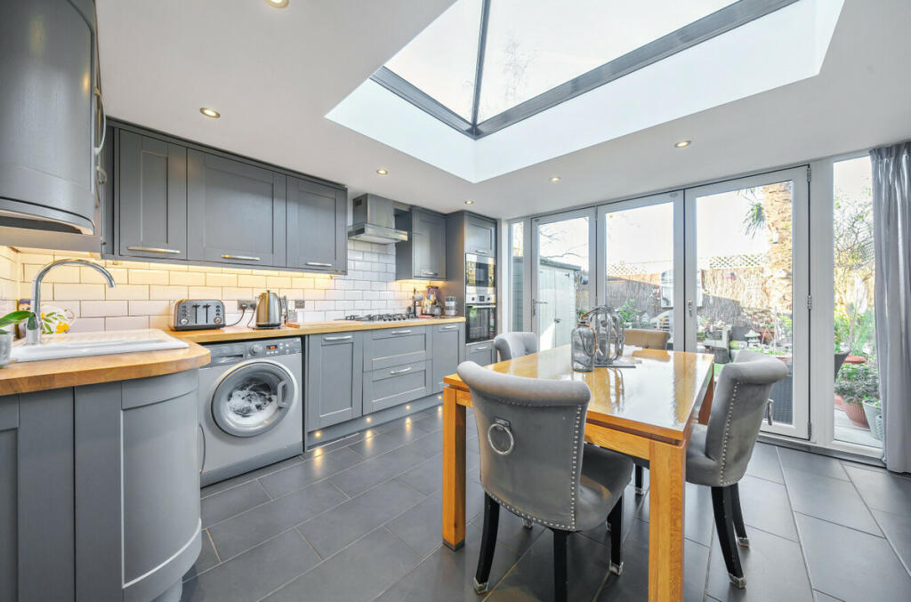 Additional image 9 of Fen Grove, Sidcup, DA15 8QQ