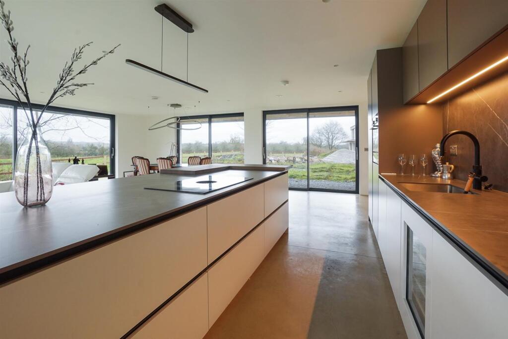 Additional image 5 of Alveston Lane, Alveston, Stratford-Upon-Avon