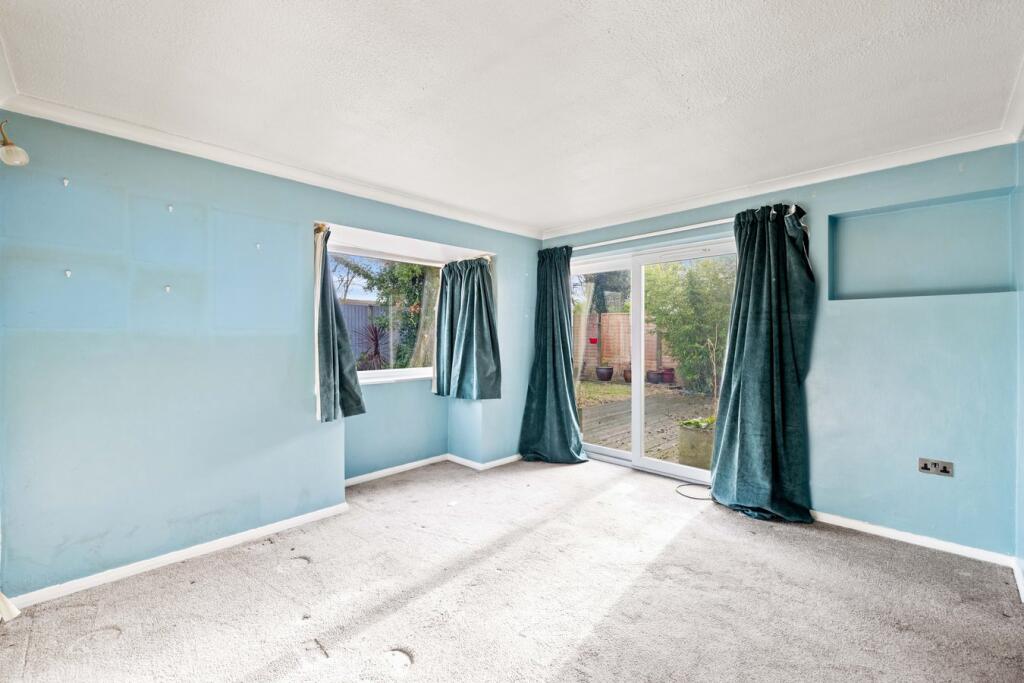 Additional image 2 of Cornwallis Avenue, Folkestone, CT19