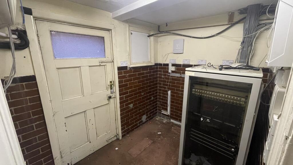 Additional image 12 of Ground And Basement Floors, 1 Regent Street, Rugby, Warwickshire, CV21 2PE