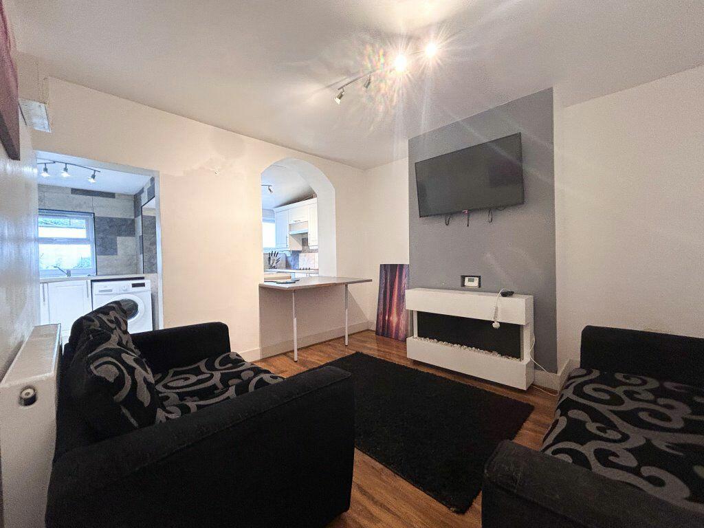 Additional image 8 of Student Property