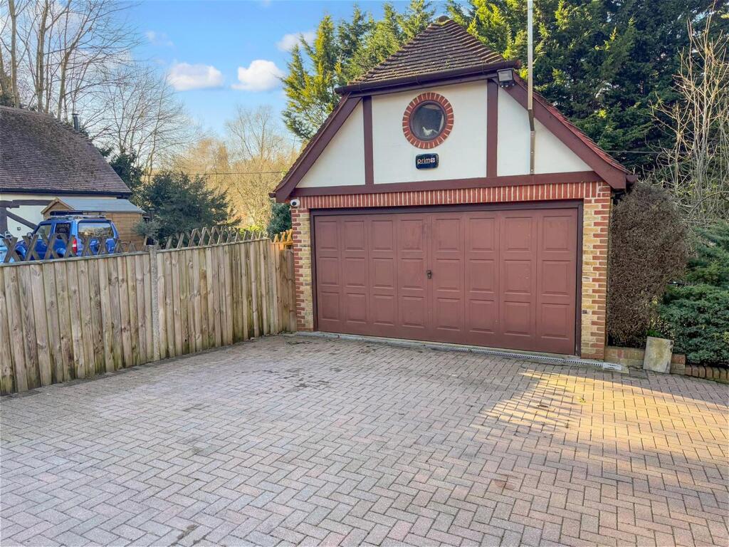 Additional image 12 of Rhododendron Avenue, Meopham, Kent
