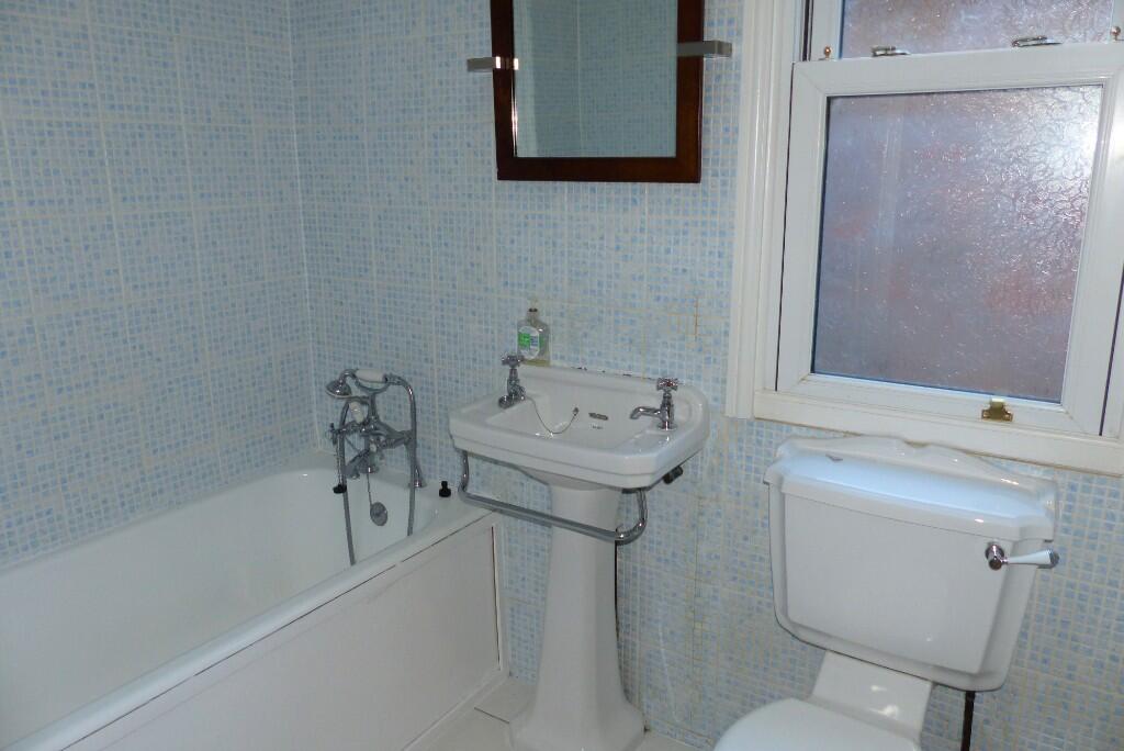 Additional image 9 of 19 The Green Road, Ashbourne, Derbyshire, DE6 1ED