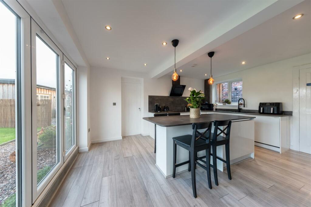 Additional image 3 of A charming 3 bedroom cottage with 2 bedroom annex in Alpraham