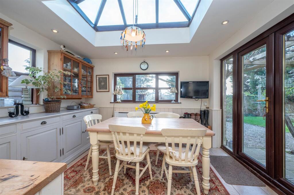 Additional image 10 of Hunscote Lane, Wellesbourne, Warwick