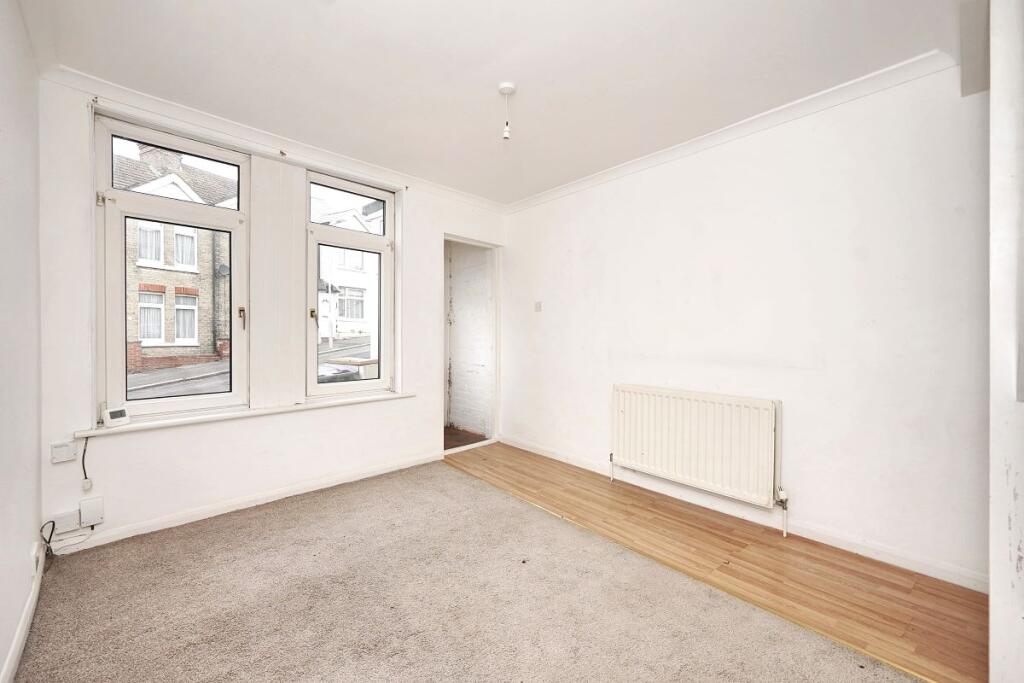 Additional image 2 of 3 Edward Road, Folkestone, CT19 5RQ