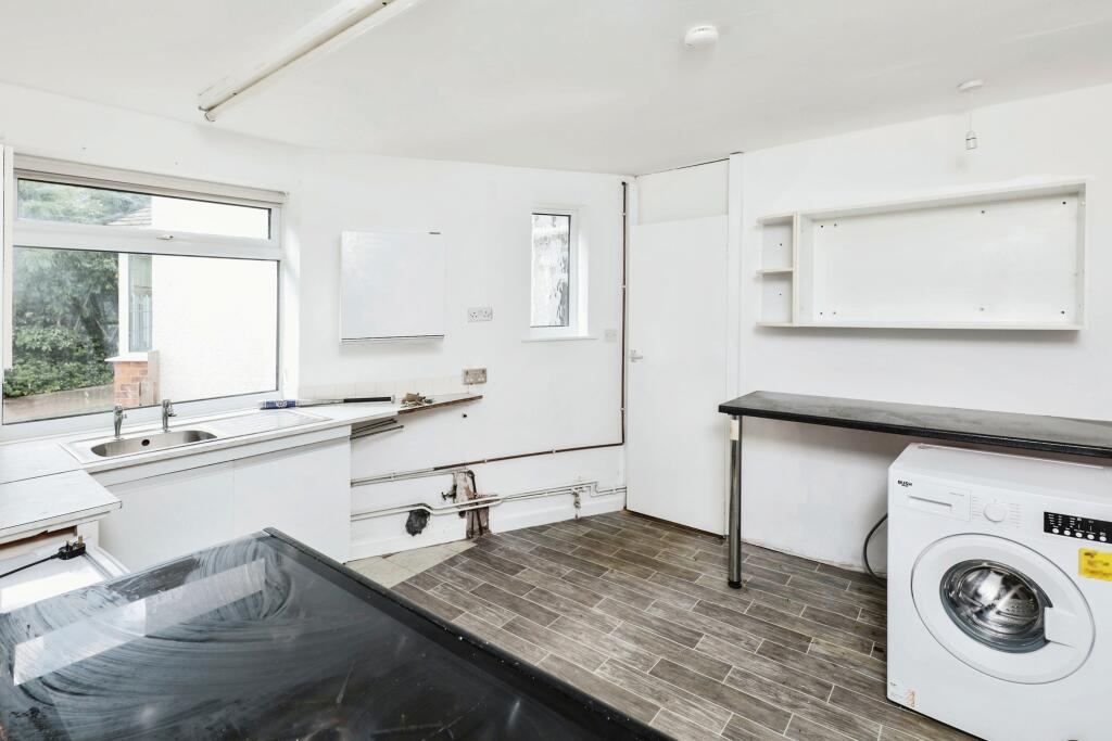 Additional image 14 of Oldbury Road, Nuneaton, Warwickshire, CV10