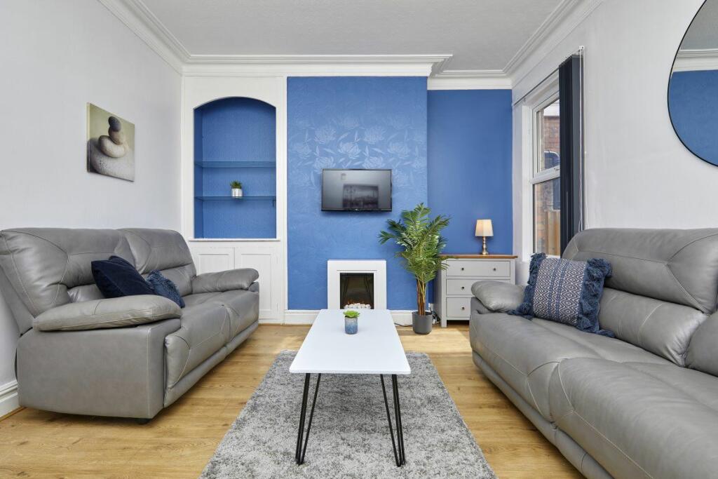 Additional image 5 of Stepping Lane