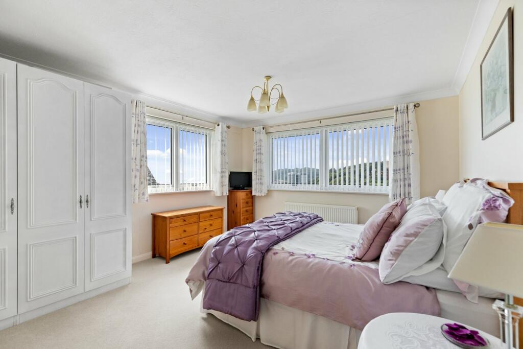 Additional image 19 of Radnor Cliff Crescent, Folkestone, CT20