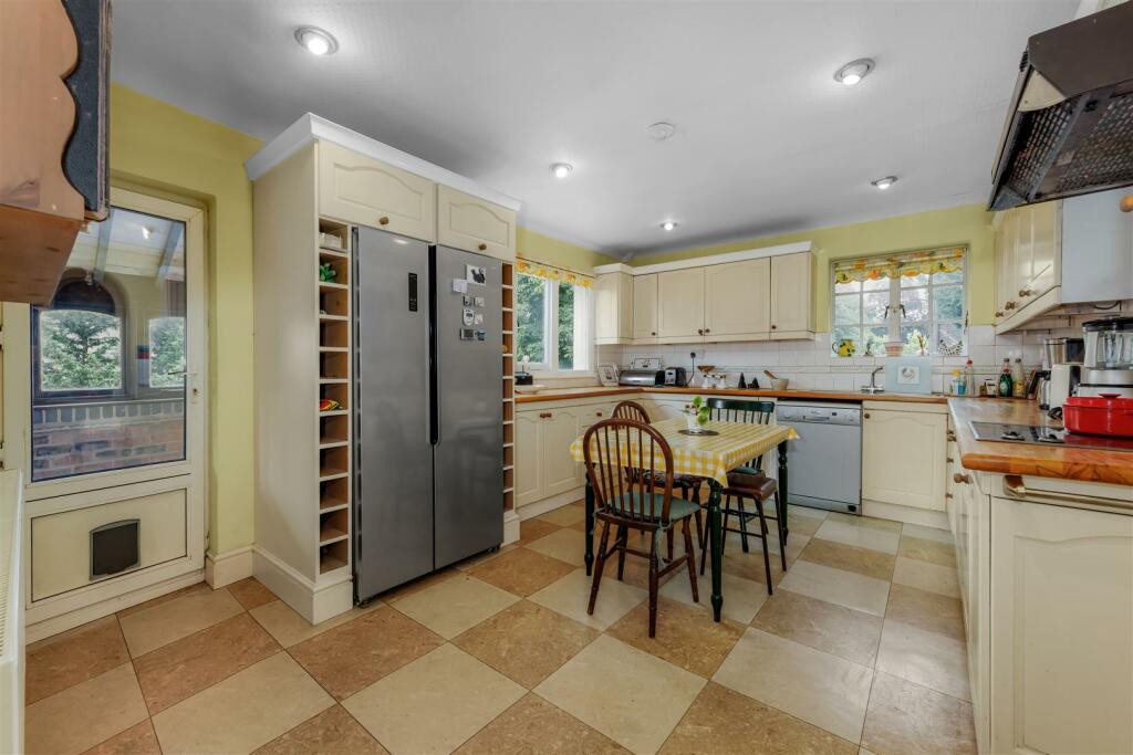 Additional image 11 of Clarendon Square, Leamington Spa