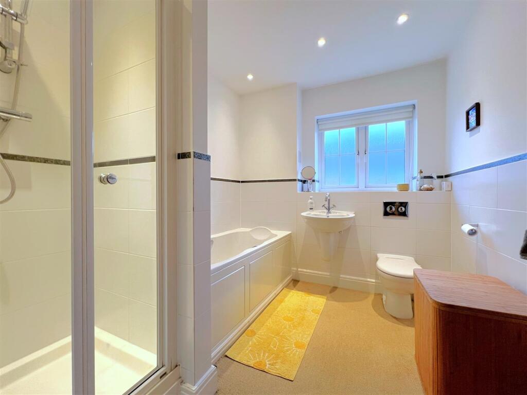 Additional image 4 of Camel Close, Warwick