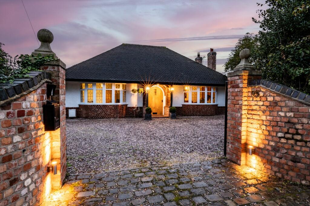 Gated Bungalow in Acton Bridge with Annexe.