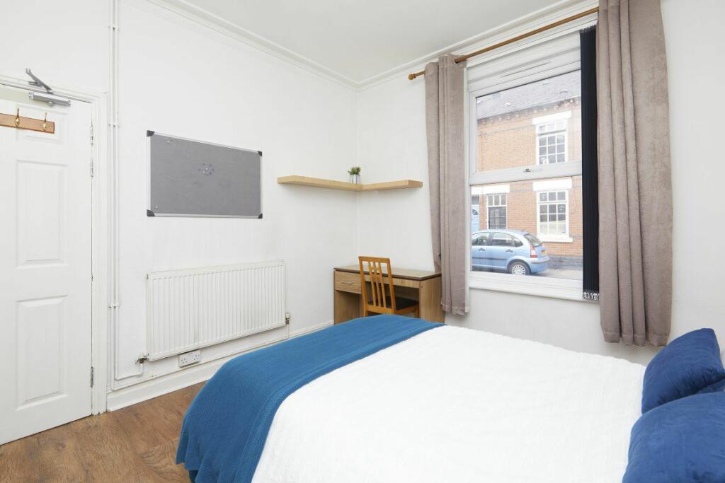 Additional image 20 of Stepping Lane