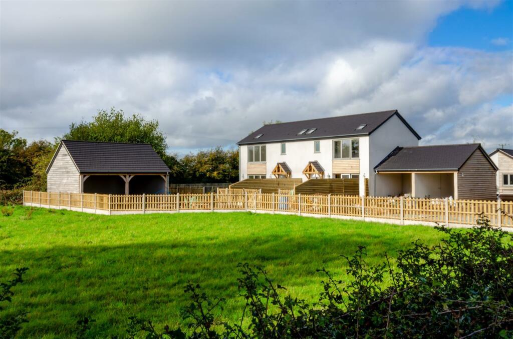 Additional image 28 of The Old Barn, Higham Lane, Stoke Golding.
