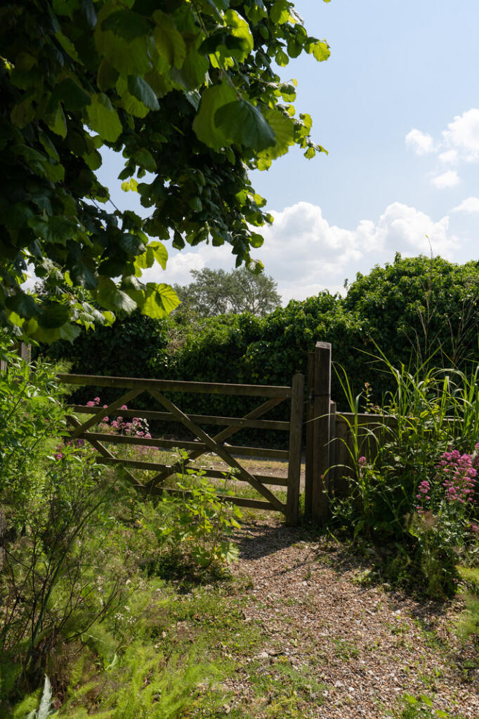 Additional image 17 of Island Wall, Whitstable, Kent