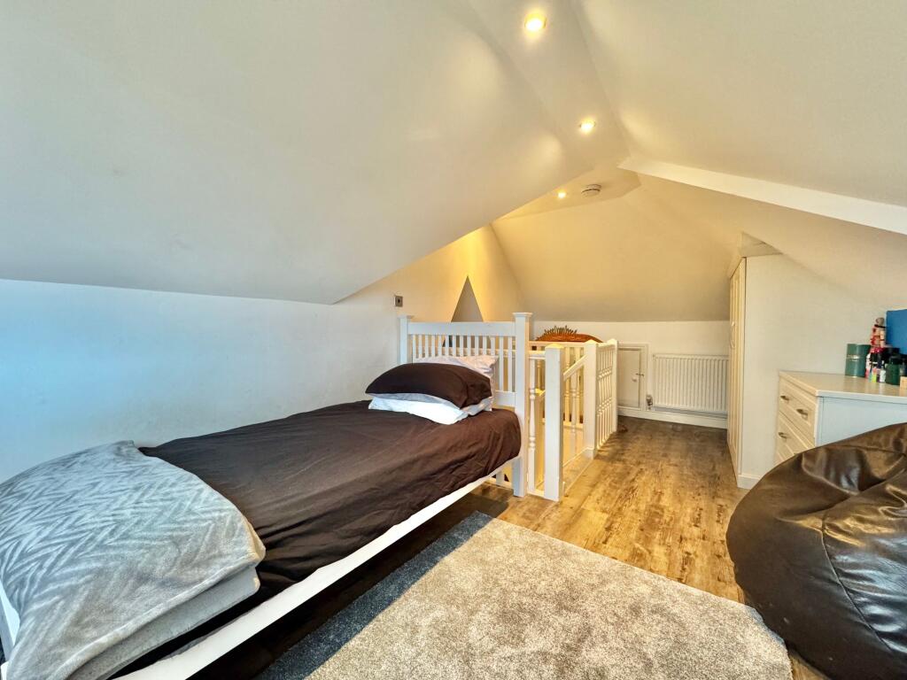 Additional image 21 of Nuneaton Road, Bulkington, CV12