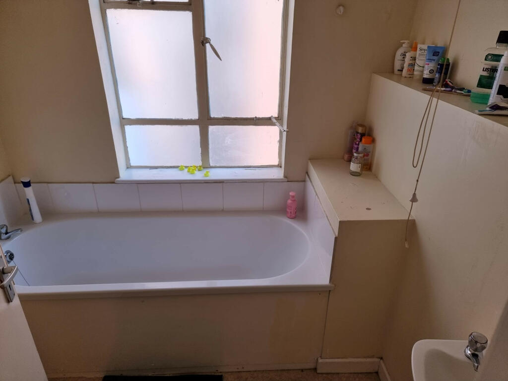 Additional image 8 of Parade, Leamington Spa, Warwickshire, CV32