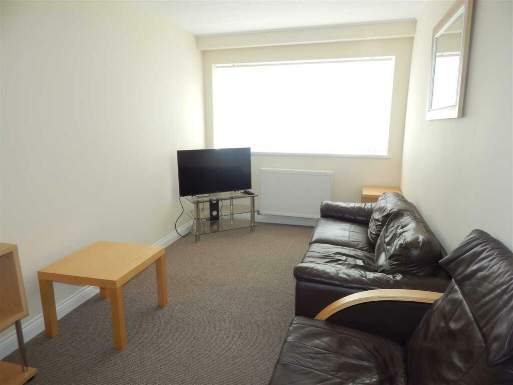 Additional image 2 of 38 Faraday Court, Sheraton Park