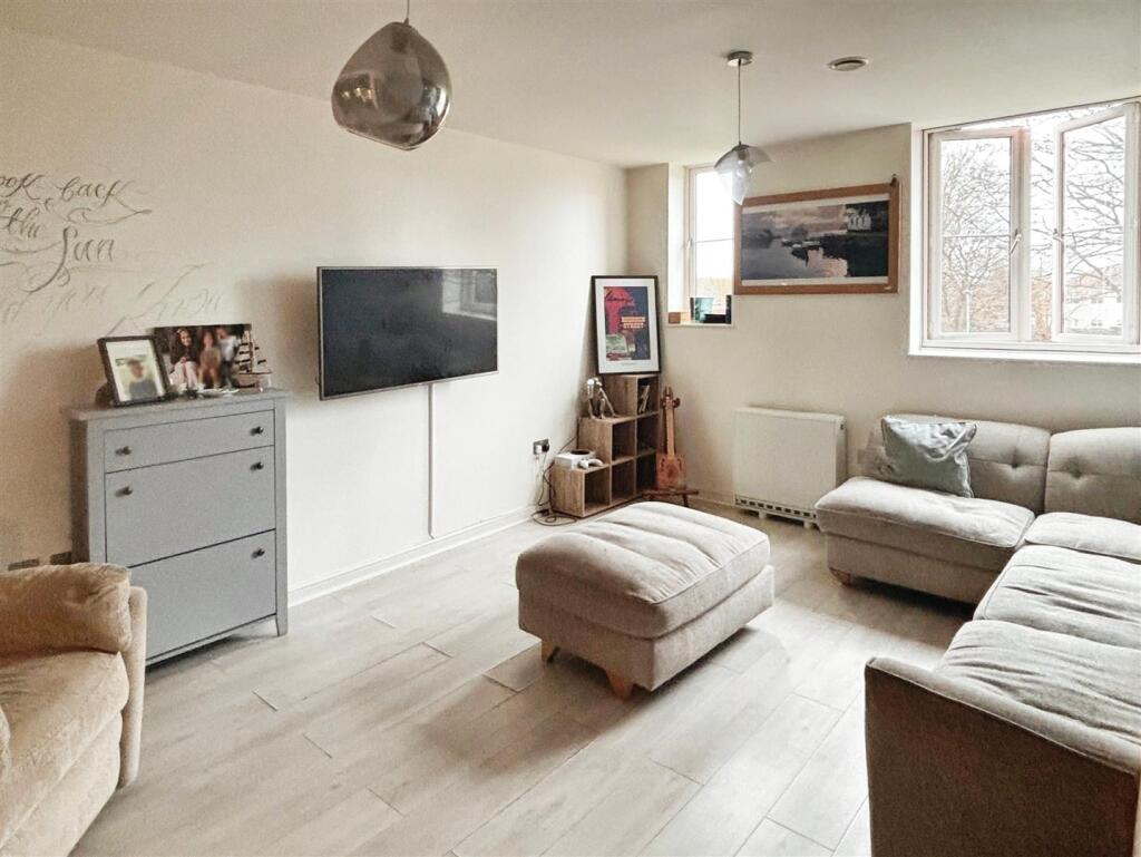 Additional image 10 of Ettington Road, Wellesbourne, Warwick