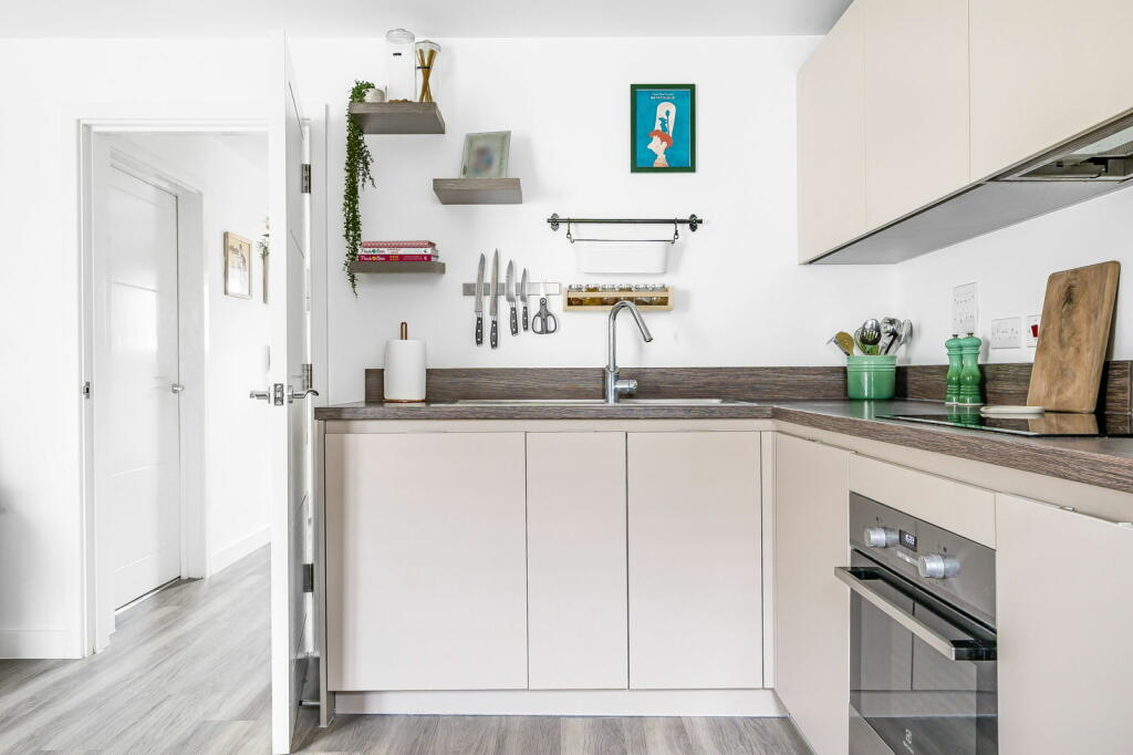 Additional image 11 of Somerset Court, Northfleet, Gravesend, Kent, DA11